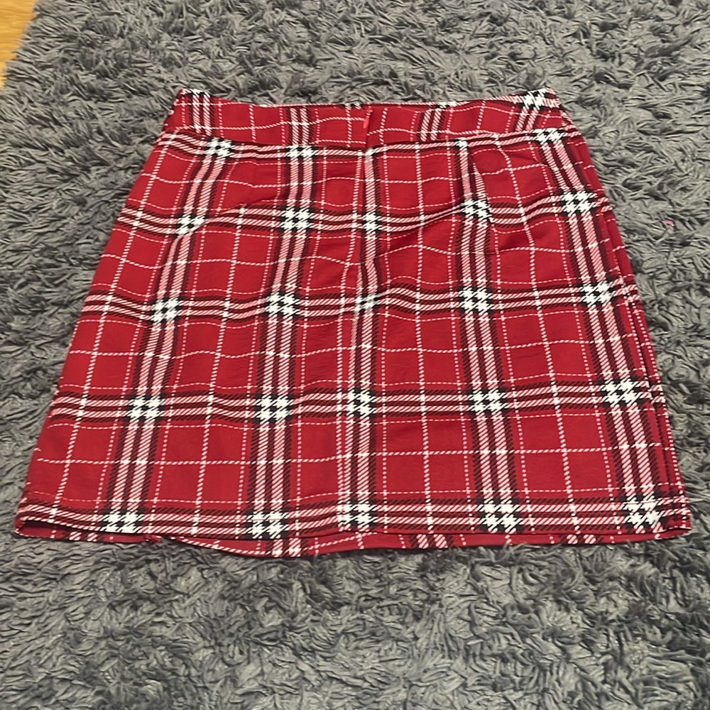plaid red skirt - Picture 2 of 2